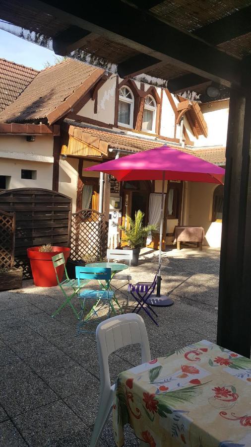 杜省里维格之家酒店 Charette-Varennes 外观 照片