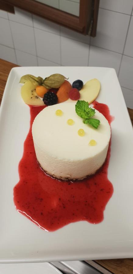 杜省里维格之家酒店 Charette-Varennes 外观 照片